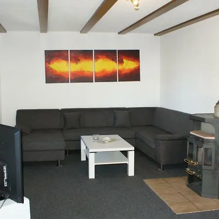 別荘 Sauerland Generationenhaus Frankenau